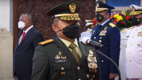 Soal Keutuhan Bangsa, KSAD Jenderal Dudung Ingatkan TNI Petarung, Bukan Ayam Sayur