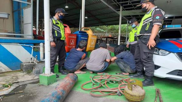 Kawanan Pencuri Besi Proyek Kereta Api Cepat di Cikarang Diciduk Unit PJR 