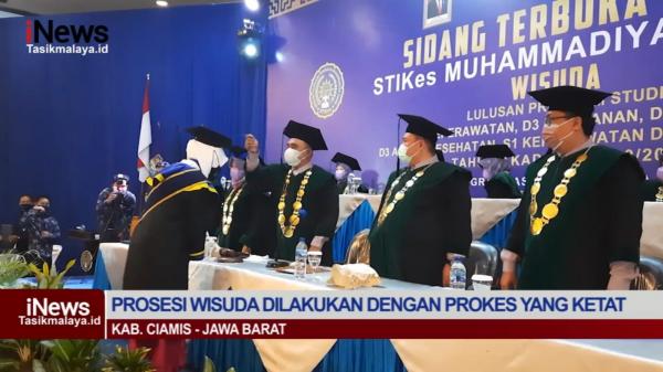 Video 427 Mahasiswa STIKes Muhammadiyah Ciamis Diwisuda, Ketua STIkes: Mengabdilah Kepada Masyarakat