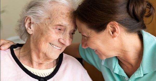Demensia : Gejala, Terapi dan Pencegahan