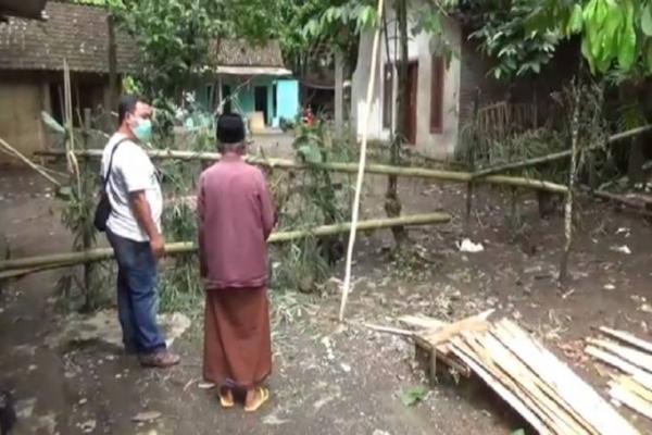 Dampak Kalah Pilkades, Calon Kades Tutup Jalan Menuju Pondok Pesantren dan Rumah Warga