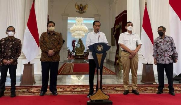 MK Beri Tempo 2 Tahun, Jokowi Perintahkan Revisi UU Cipta Kerja Secepatnya