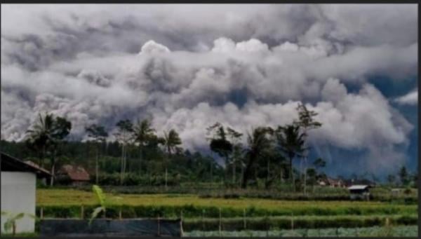 Diterjang Lahar Dingin Semeru, Dua Jembatan Lumajang Putus