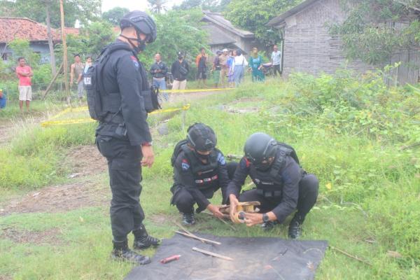 Mortir Aktif Ditemukan di Tumpukan Pasir Batu, Jibom dari Sumedang Didatangkan