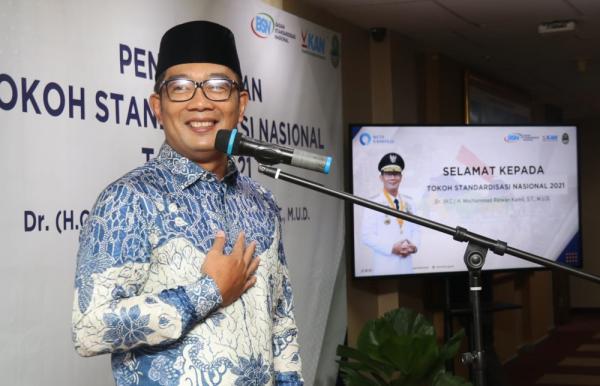 Soal UMP Ridwan Kamil Ditantang Ikuti Langkah Anies Baswedan