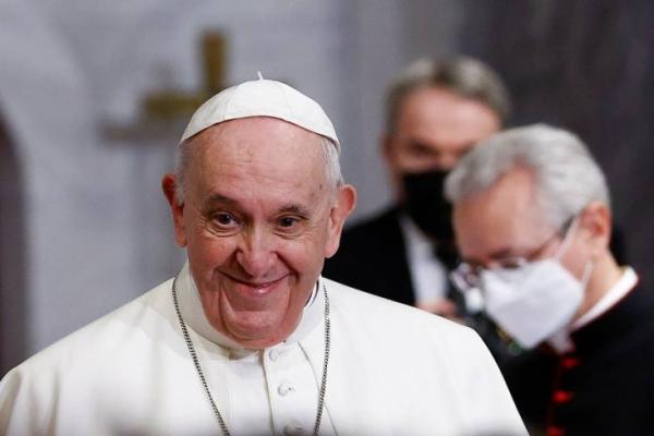 Paus Fransiskus Sebut Seks di Luar Nikah Bukan Dosa Paling Serius