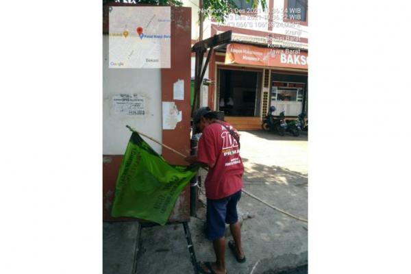 Seluruh Bendera Ormas di Jalan Sudirman dan Pemuda Bekasi Barat Dicopot Aparat