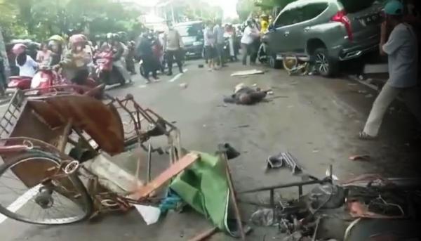 Kecelakaan Maut, Pajero Tabrak Empat Becak Satu Korban Meninggal