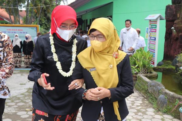 40 Persen Sekolah di Kabupaten Cirebon Perlu Perbaikan