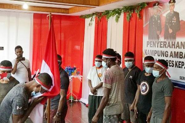 Puluhan Anggota KKB Kampung Ambaidiru Nyatakan Kembali ke Indonesia