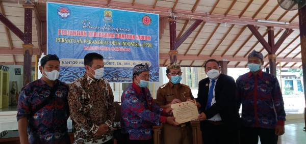 Ribuan Perangkat Desa di Kabupaten Cirebon Gandeng Advokat Paska Pilwu Serentak 2021