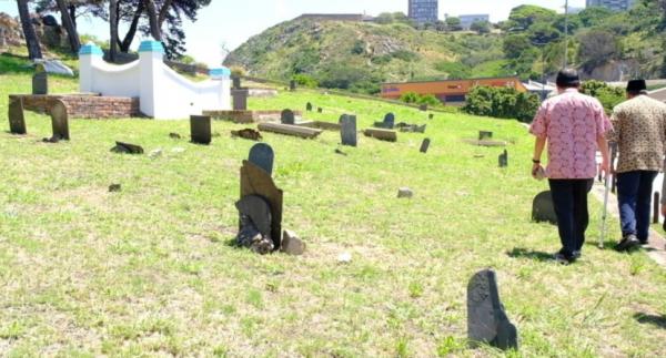 Afrika Selatan Punya Makam Ulama Indonesia Berusia Satu Abad 
