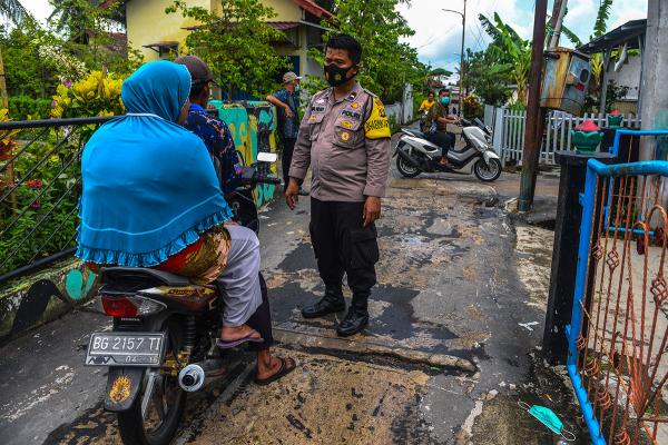 Polresta Palembang Gelar Vaksin COVID-19 Berhadiah Motor