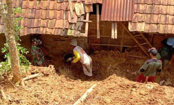 Tebing di Tiga Desa di Bantarkawung Brebes Longsor Ancam Beberapa Rumah