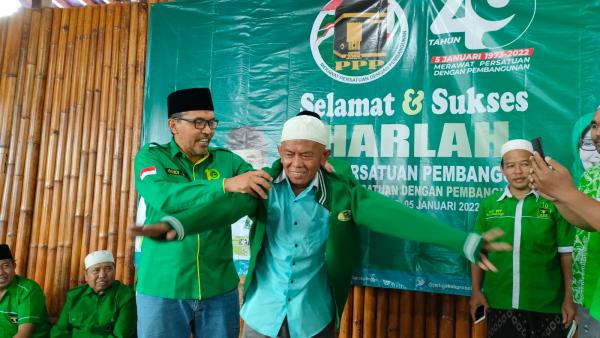 Pelawak Senior Jawa Timur Bergabung di PPP 