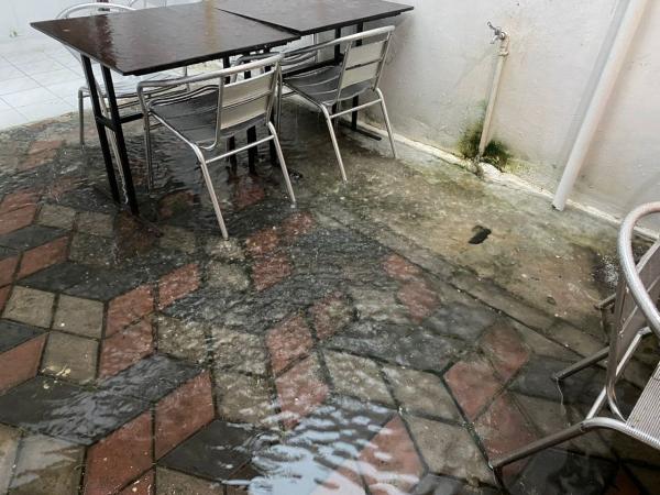 Diguyur Hujan, Rumah Lama Mensos Risma Banjir