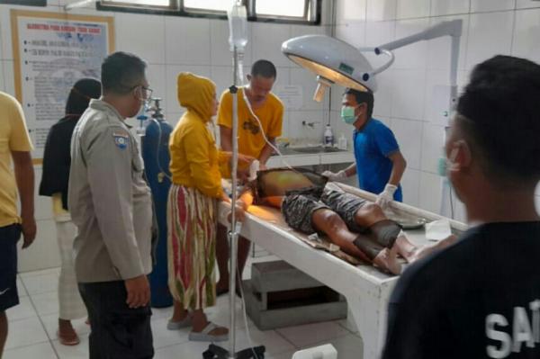 Motor Tabrak Beton Rumah, Warga Popodu Luka Berat