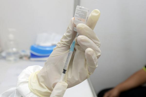 Vaksinasi Booster Dimulai 12 Januari, Kemenkes:  Cek Tiket Vaksinasi di PeduliLindungi