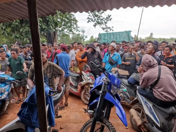Video, Warga Desa Penyak Geruduk PT MSP Hingga Berujung Pembakaran