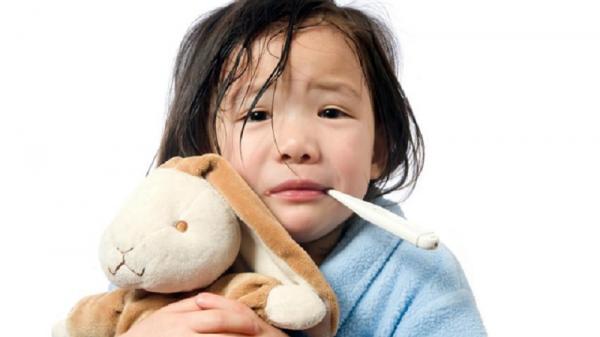 6 Cara Redakan Demam Anak Tanpa Obat Sirup