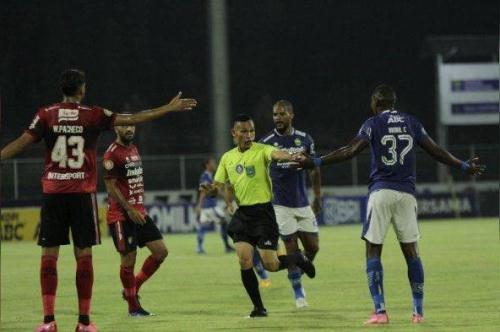 Robert Alberts Akui Persib Layak Kalah oleh Bali United