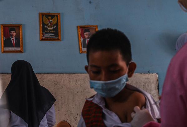 Vaksin Covid-19 Untuk Anak Perlu Dukungan Orang Tua.