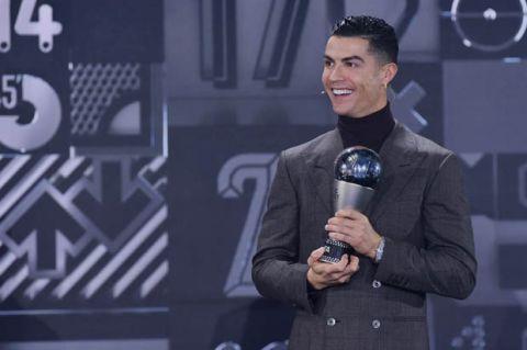 Rekor Gol Internasional Bawa Cristiano Ronaldo Raih Trophy Spesial FIFA
