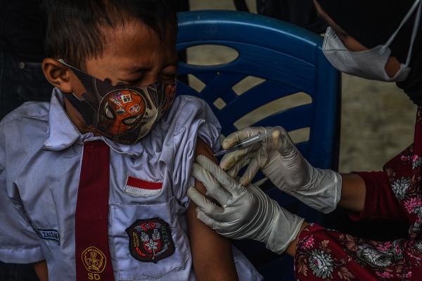 Gerak Cepat Vaksinasi Guna Lindungi Anak Dari Covid-19