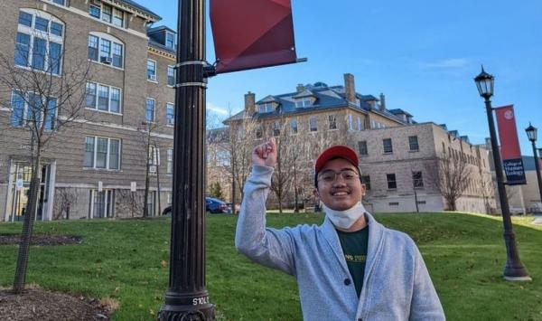 Membanggakan, Anak Sopir Taksi Bisa Kuliah S2 ke Amerika