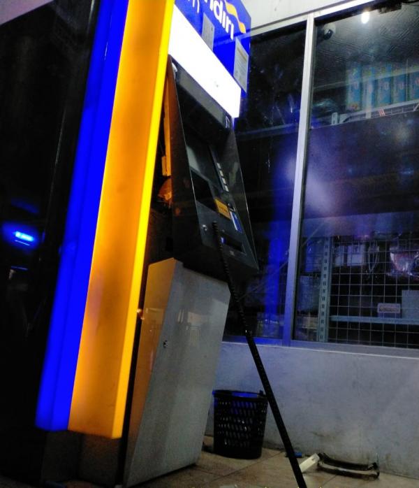 Polisi Temukan Linggis dan Kayu di Ruang Mesin ATM yang Dibobol Maling