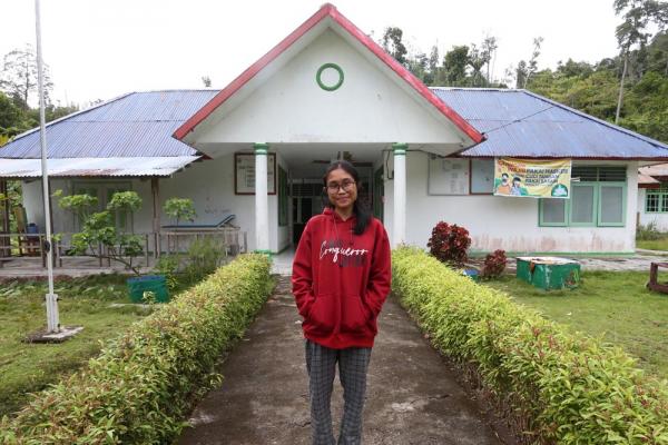 Cerita Ester Verawaty, Dokter Gigi Yang Abdikan Diri di Pulau Terpencil Papua Barat