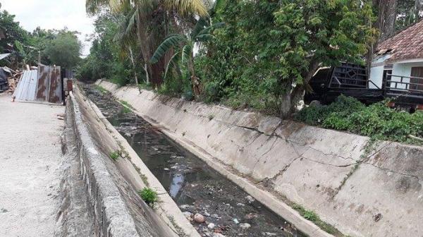 Tak Pernah Rawat Selokan, Apartemen Trillium Sumber Banjir  Surabaya