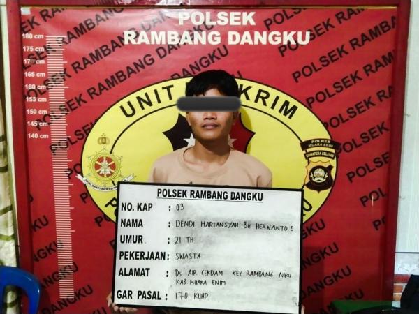Tiga Buron  Pelaku Pengeroyokan Ditangkap Polsek Rambang Dangku