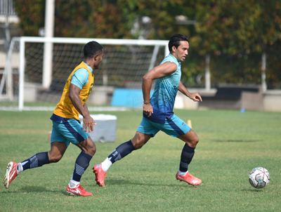 Persiapan Persib Berjalan Baik, Ezra Walian Optimistis Bisa Kalahkan Persikabo