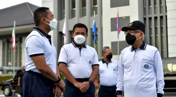 Lakukan Olahraga Rutin, Hari Ini Wapres Ma'ruf Amin Jalan Pagi di Komplek Seskoal