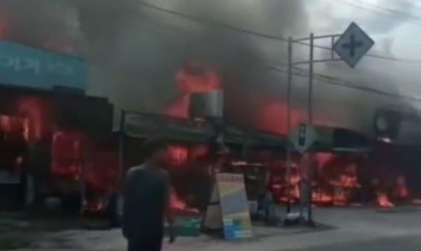Breaking News, Kebakaran Terjadi di Sekitar Jalan Rajawali Palangka Raya
