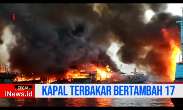 Video Tim Labfor Polda Jateng Diturunkan untuk Olah TKP Kebakaran Kapal