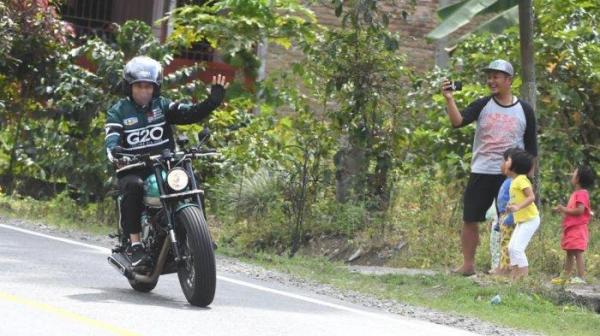 Asyik, Jokowi Motoran Lagi, Kali Ini  Bareng Luhut B Pandjaitan Dan Sandiaga Uno Di Kabupaten Toba