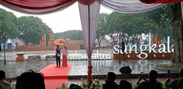Resmikan Alun-alun Sangkala Buana Kota Cirebon, Ini Pesan Gubernur Jawa Barat