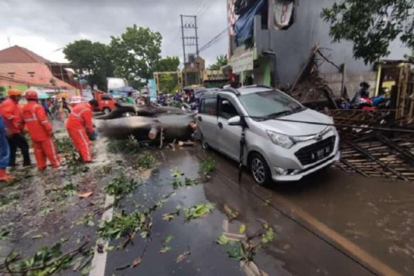 Fenomena La Nina, BMKG Ingatkan Hujan Es dan Badai di Kota Malang Bisa Kembali Terjadi
