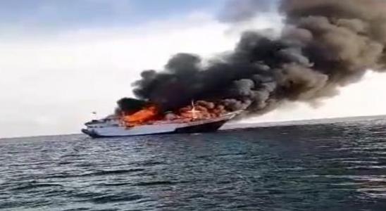 Kapal Keruk PT Timah di Sungailiat Terbakar