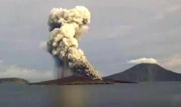 Status Level II, Gunung Anak Krakatau Kembali Erupsi