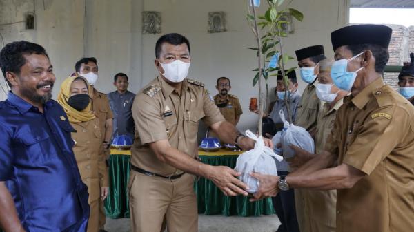 Bupati Bulukumba Pakai Dana TSUL Usahanya, Salurkan Bibit Unggul di  Kawasan Adat Ammatoa Kajang