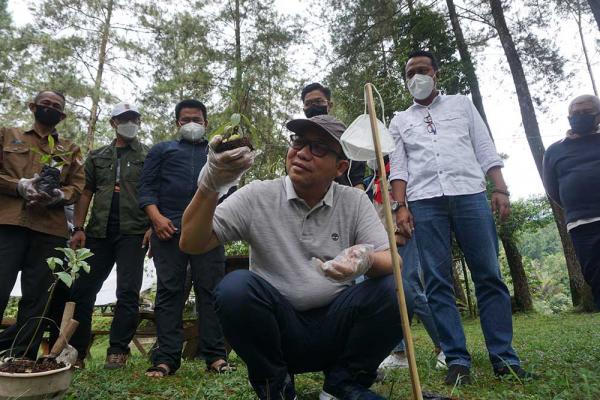 PWI Banyumas Berkolaborasi Selamatkan Tanaman Endemik Gunung Slamet 