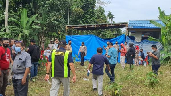 Polisi  Bongkar 2 Kuburan Penghuni Kerangkeng Milik Bupati Langkat yang Diduga Tewas Dianiaya