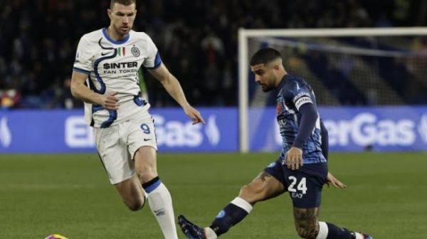 Ditahan Imbang Napoli, Inter Milan Masih Kuasai Puncak Klasemen