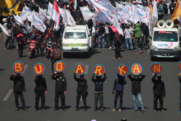 Tolak Pencairan JHT di Usia 56 Tahun, Buruh Jatim Geduruk Surabaya Besok