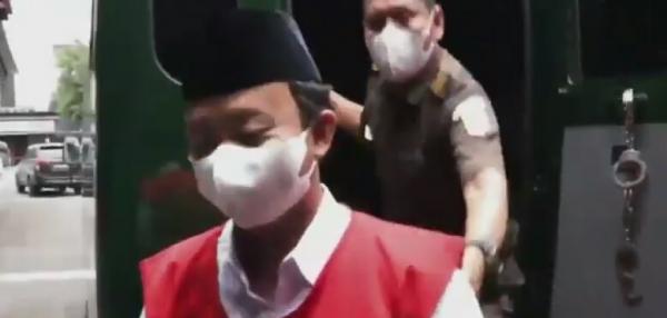 Pengadilan Tinggi Bandung Vonis Mati Predator Pemerkosa 13 Santriwati Herry Wirawan