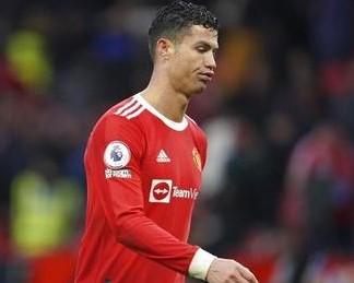 Jamie Carragher ke Manchester United: Ronaldo Dijual Saja
