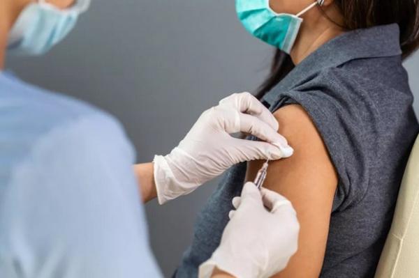 Apa Saja Efek Samping Vaksinasi Covid-19, Berikut Cara Mengatasinya